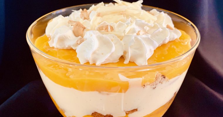Mangós-vaníliás-rumos trifle